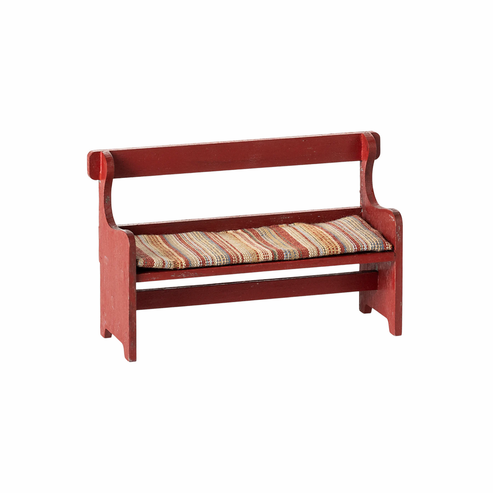 
                      
                        Bench in Red
                      
                    