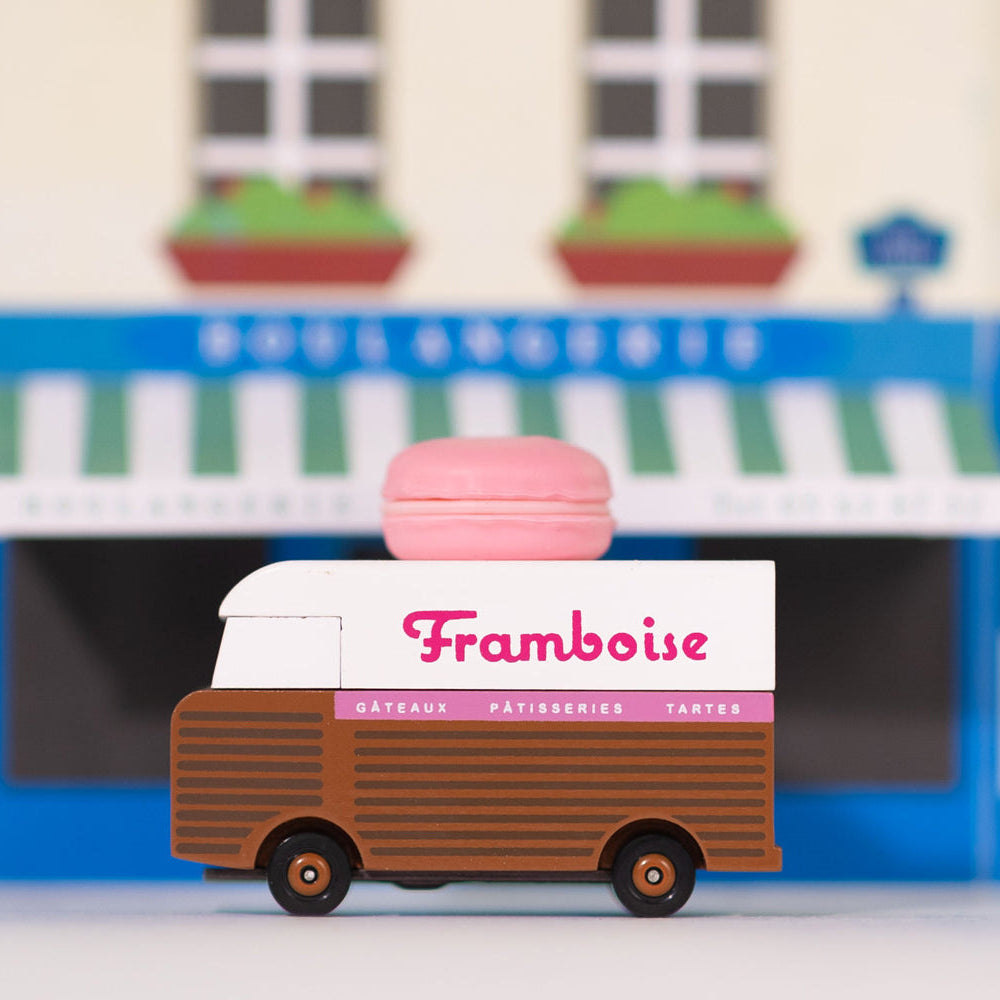 
                      
                        CandyCar | Framboise Macaron Van
                      
                    