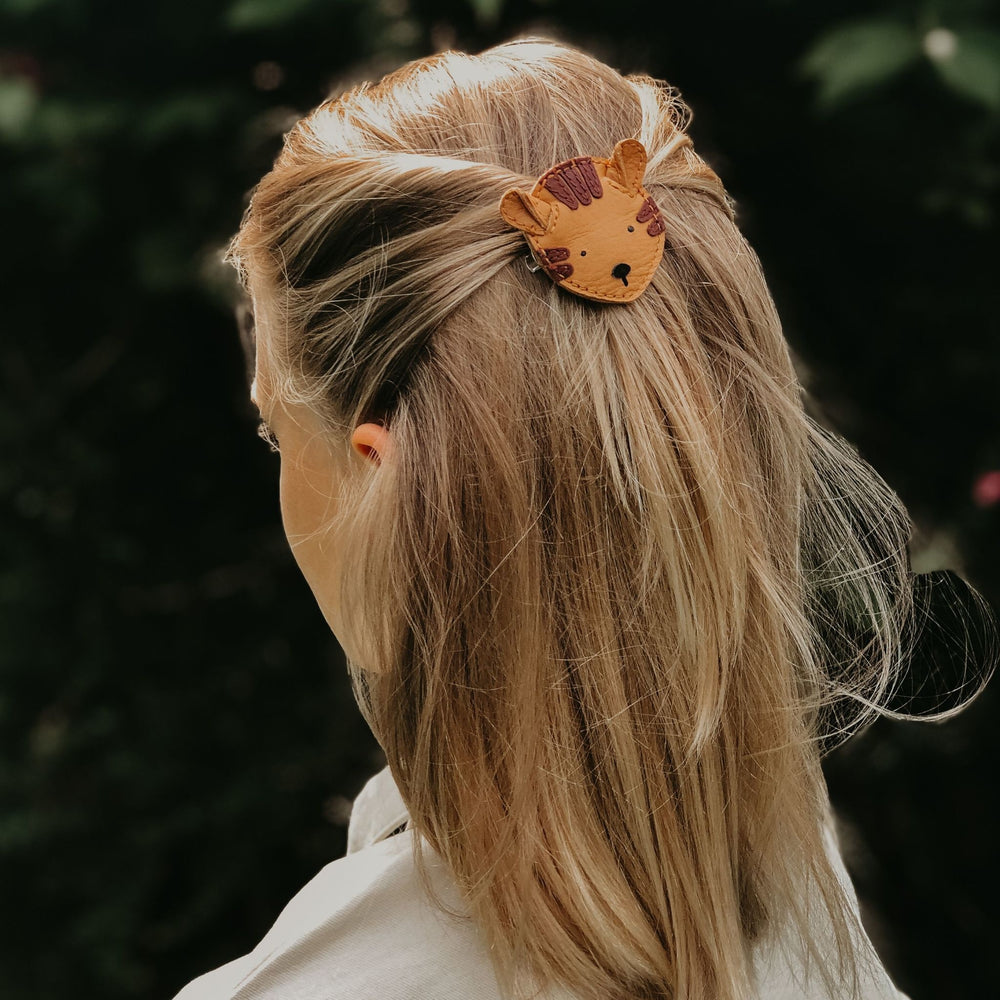 
                      
                        Josy Classic Hair Clip - Tiger
                      
                    